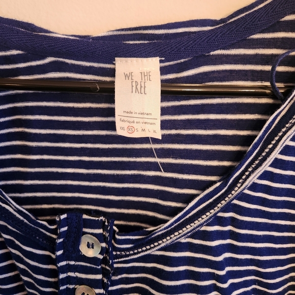 We The Free Oversized Striped Blue Long Sleeve Top Sz XS - Picture 2 of 6